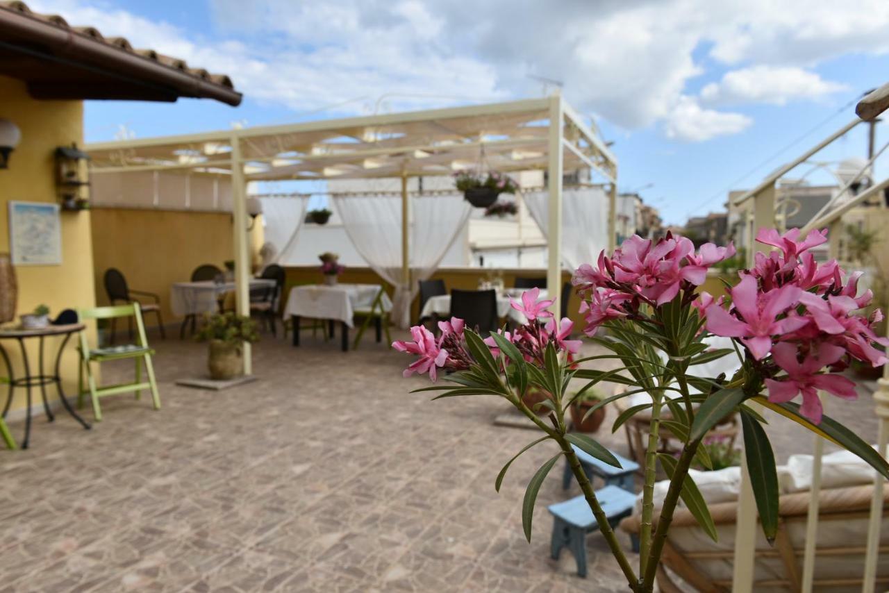 Fiori E Coccole Bed & Breakfast Noto Dış mekan fotoğraf
